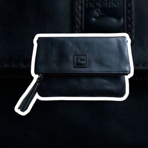 (NWT) DOONEY & BOURKE® Florentine Foldover Zip Crossbody Bag - Black